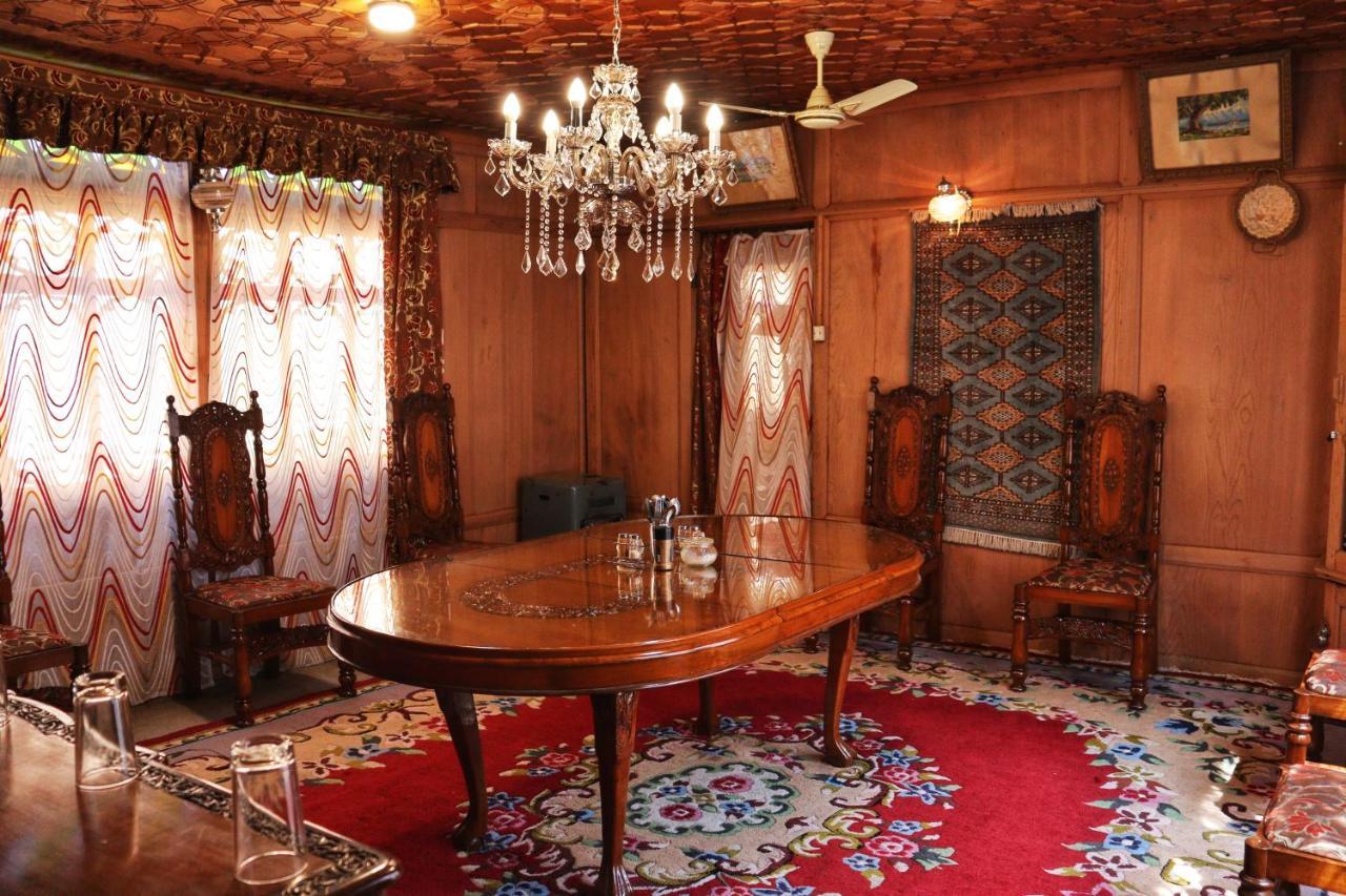 Chicago Group Of Houseboats Hotel Srinagar  Ngoại thất bức ảnh