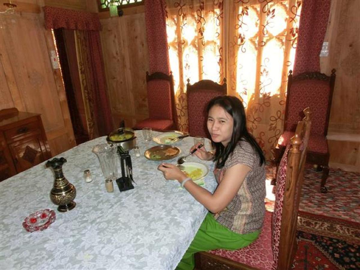Chicago Group Of Houseboats Hotel Srinagar  Ngoại thất bức ảnh