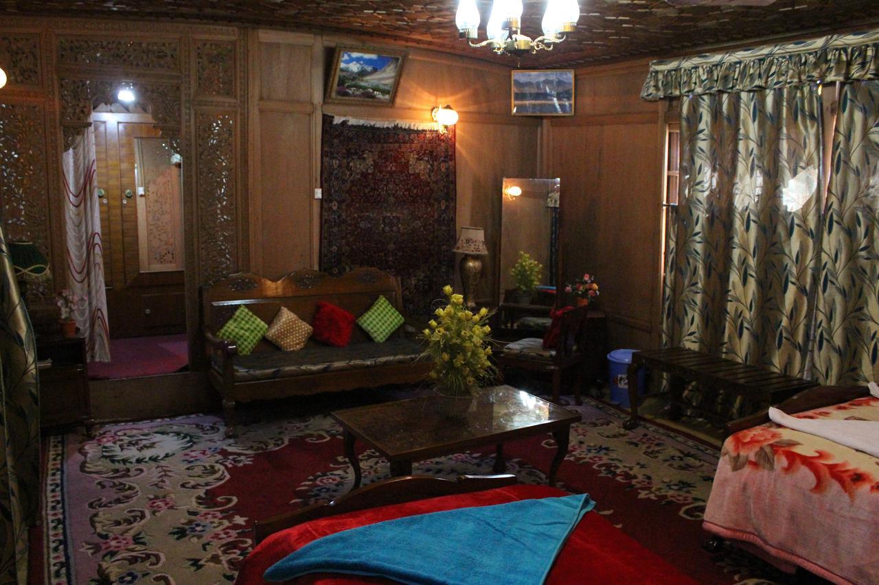 Chicago Group Of Houseboats Hotel Srinagar  Ngoại thất bức ảnh