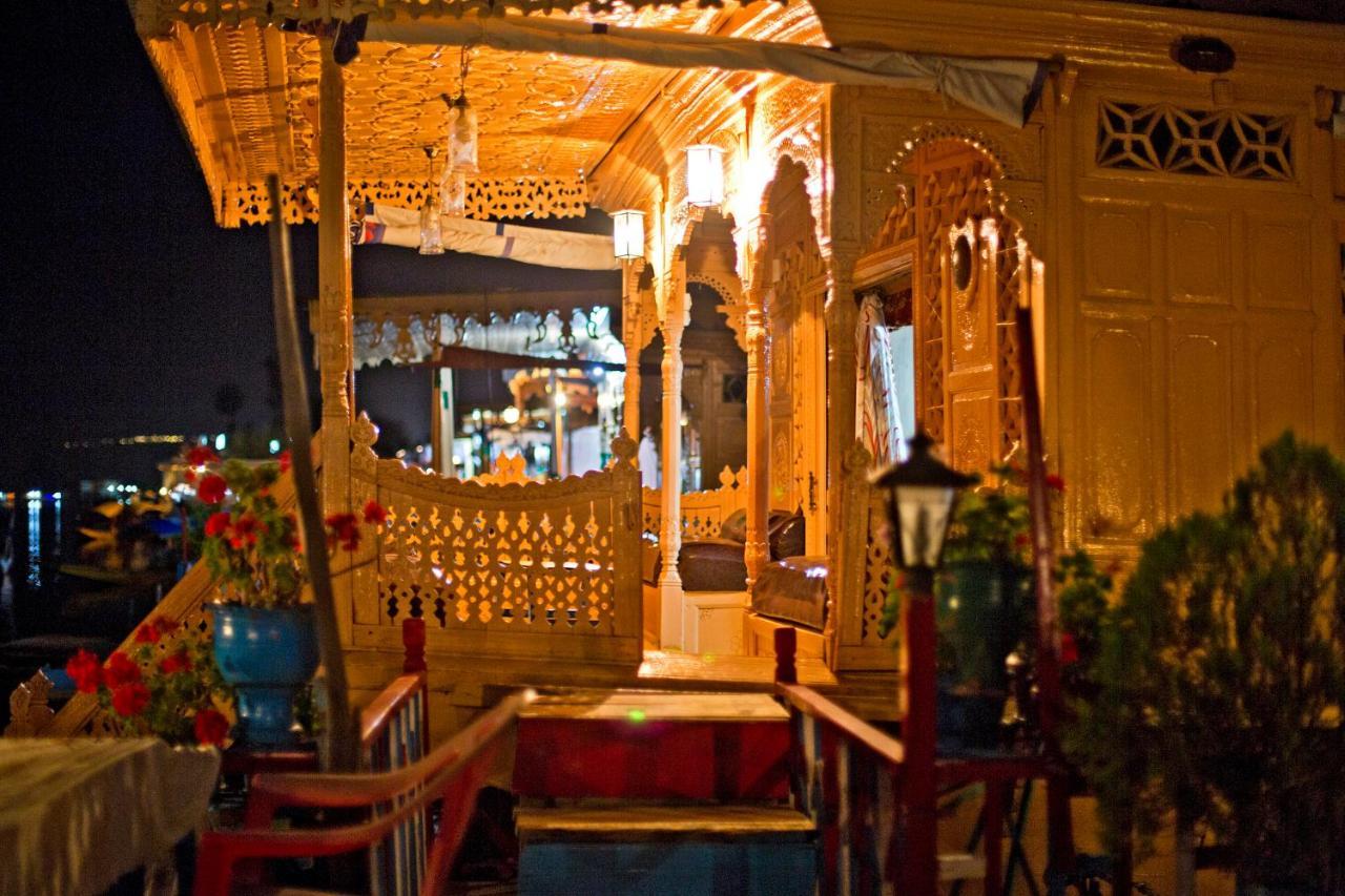 Chicago Group Of Houseboats Hotel Srinagar  Ngoại thất bức ảnh