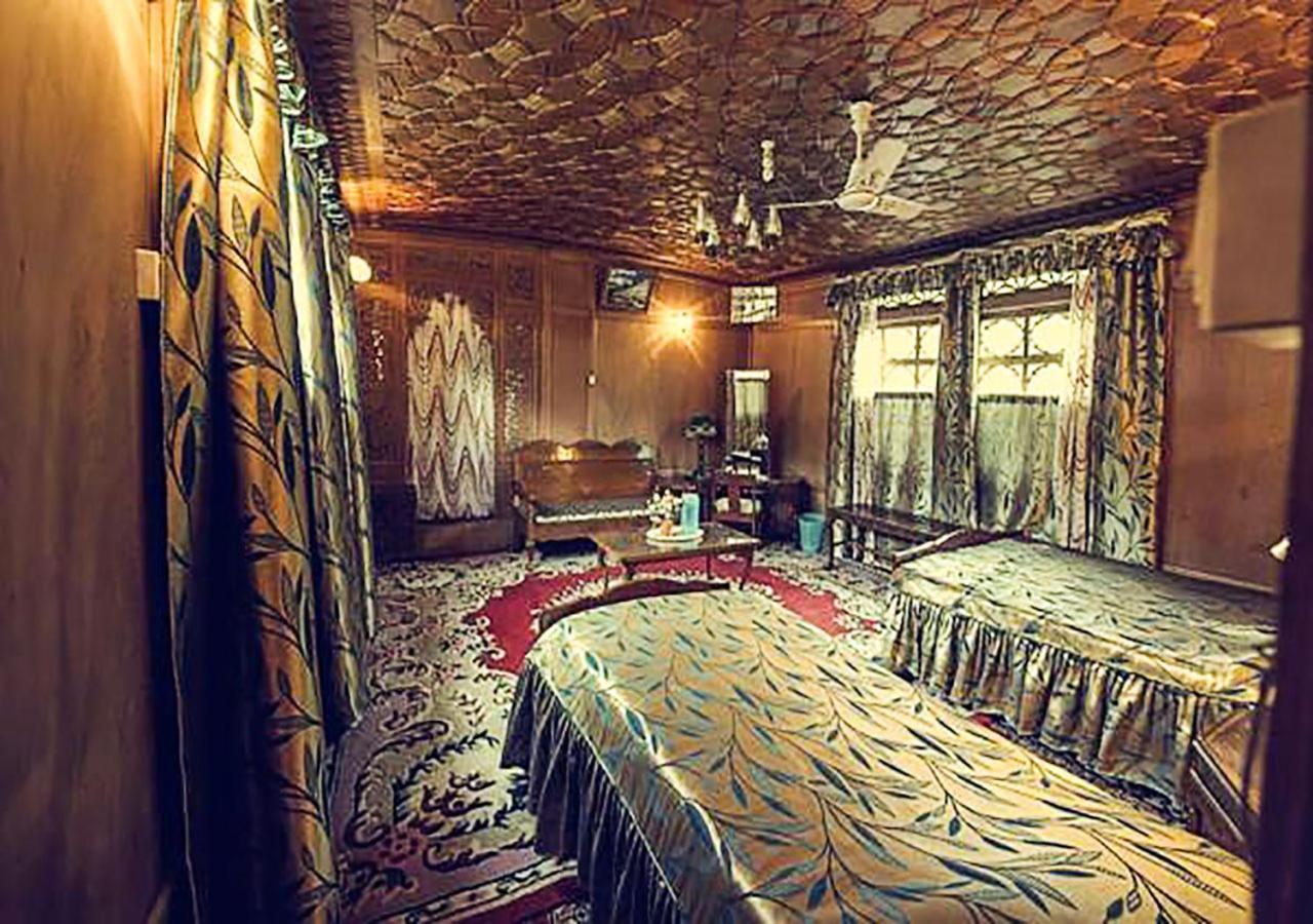 Chicago Group Of Houseboats Hotel Srinagar  Ngoại thất bức ảnh